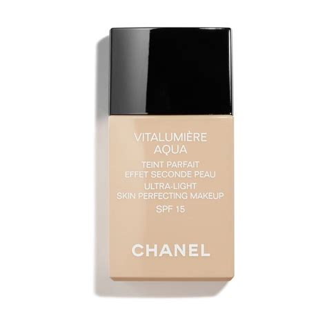 chanel vitalumiere aqua 20 beige|chanel vitalumiere liquid foundation.